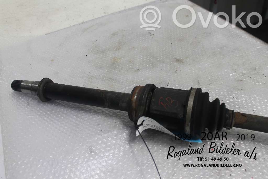 Toyota Avensis T270 Eje de transmisión delantero