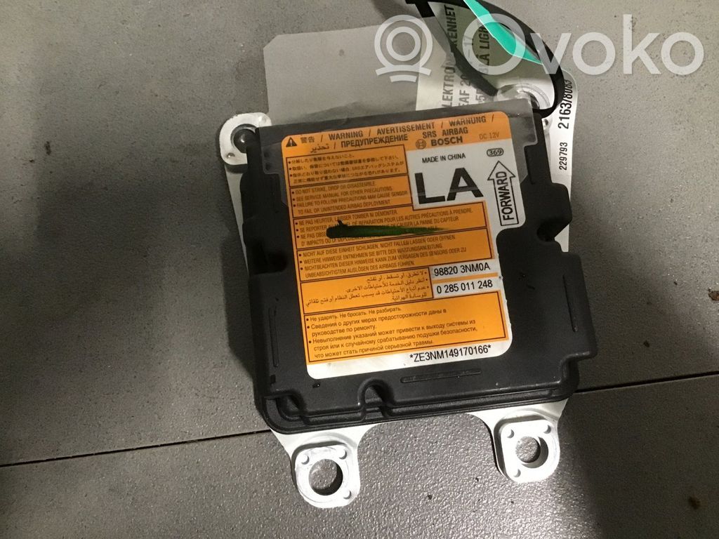 Nissan Leaf I (ZE0) Airbagsteuergerät