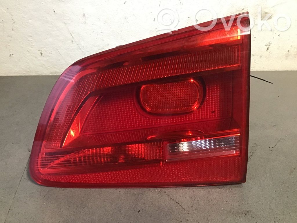 Volkswagen Touran II Lampa tylna 