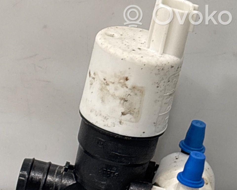 Ford C-MAX II Pompa spryskiwacza szyby przedniej / czołowej 