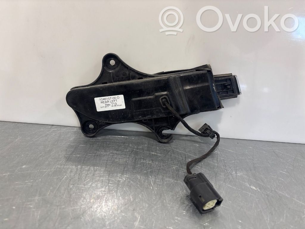 Tesla Model X Manecilla externa puerta delantera