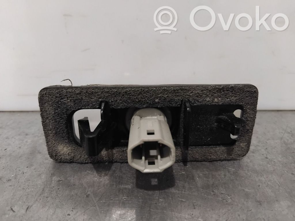 Toyota RAV 4 (XA40) Éclairage de plaque d'immatriculation 