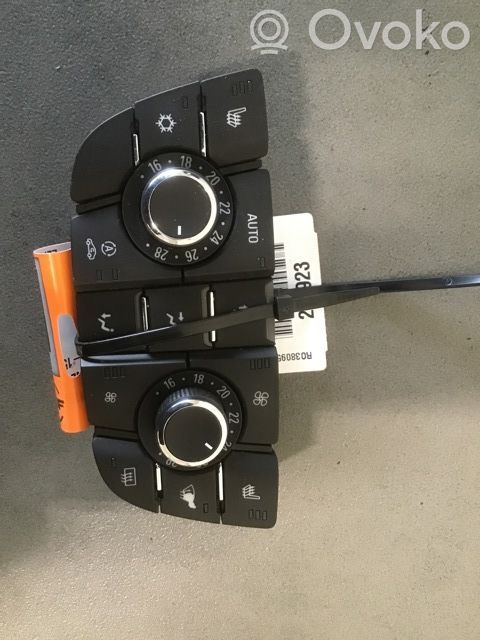 Opel Astra J Panel klimatyzacji / Ogrzewania 