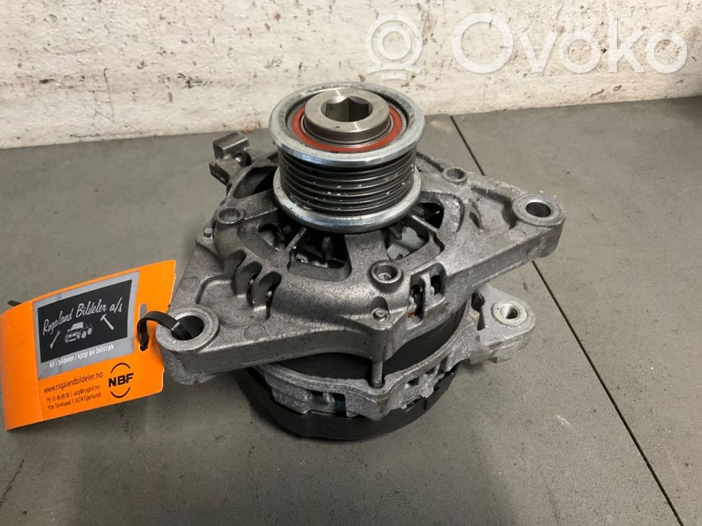 Toyota Hilux VIII Generator/alternator