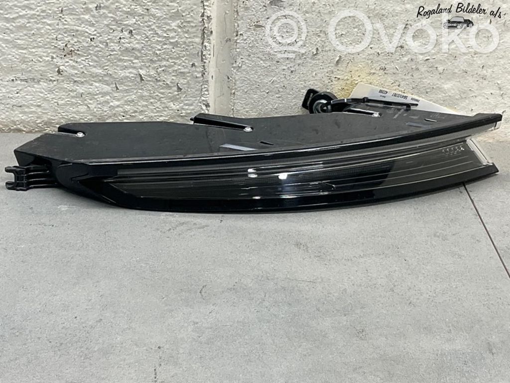 Porsche Taycan 9J1 Feux arrière / postérieurs 
