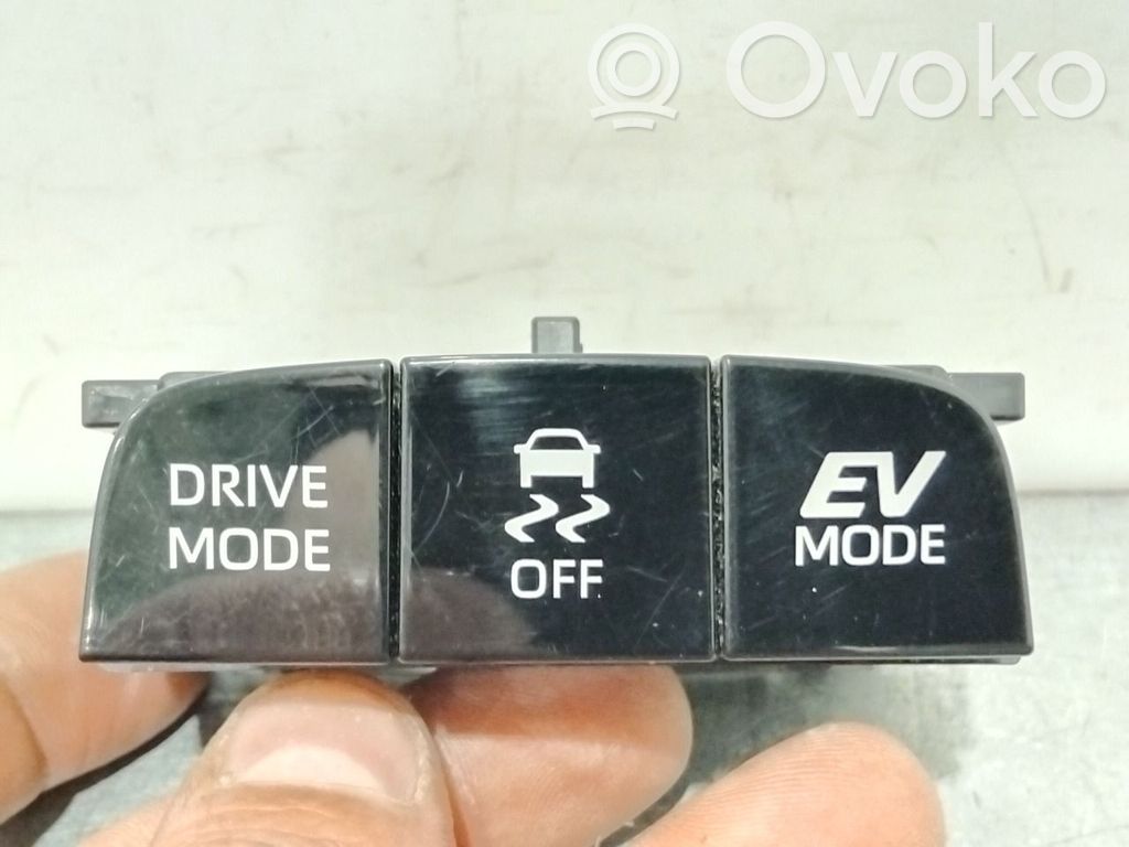 Toyota Corolla E210 E21 Citu veidu slēdži / pogas / pārslēdzēji