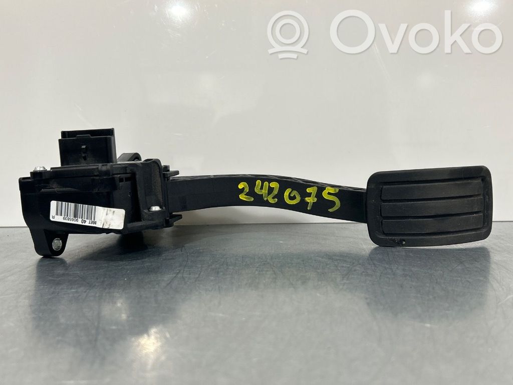 Opel Combo E Pedał gazu / przyspieszenia 