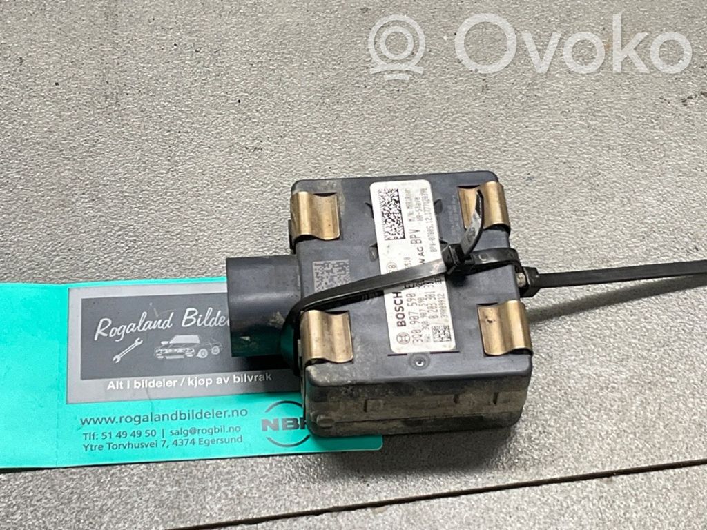 Volkswagen PASSAT B8 Sensor de radar Distronic 