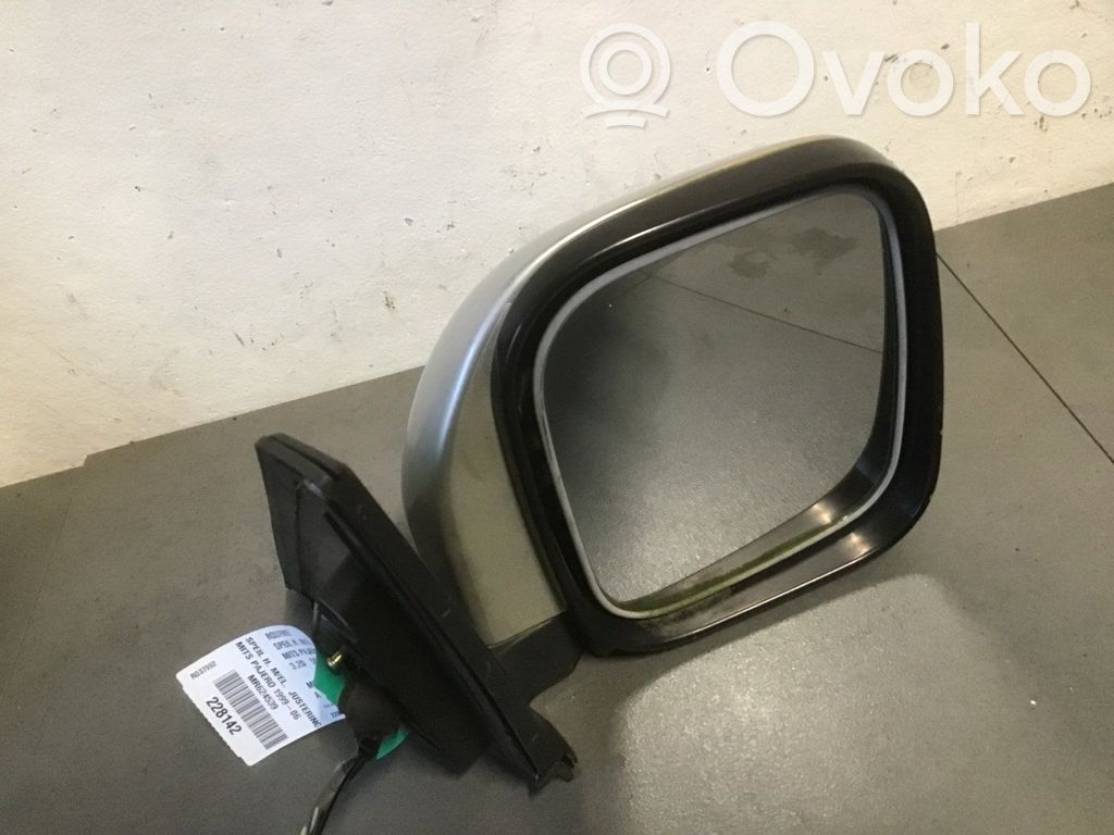 Mitsubishi Pajero Espejo lateral eléctrico de la puerta delantera