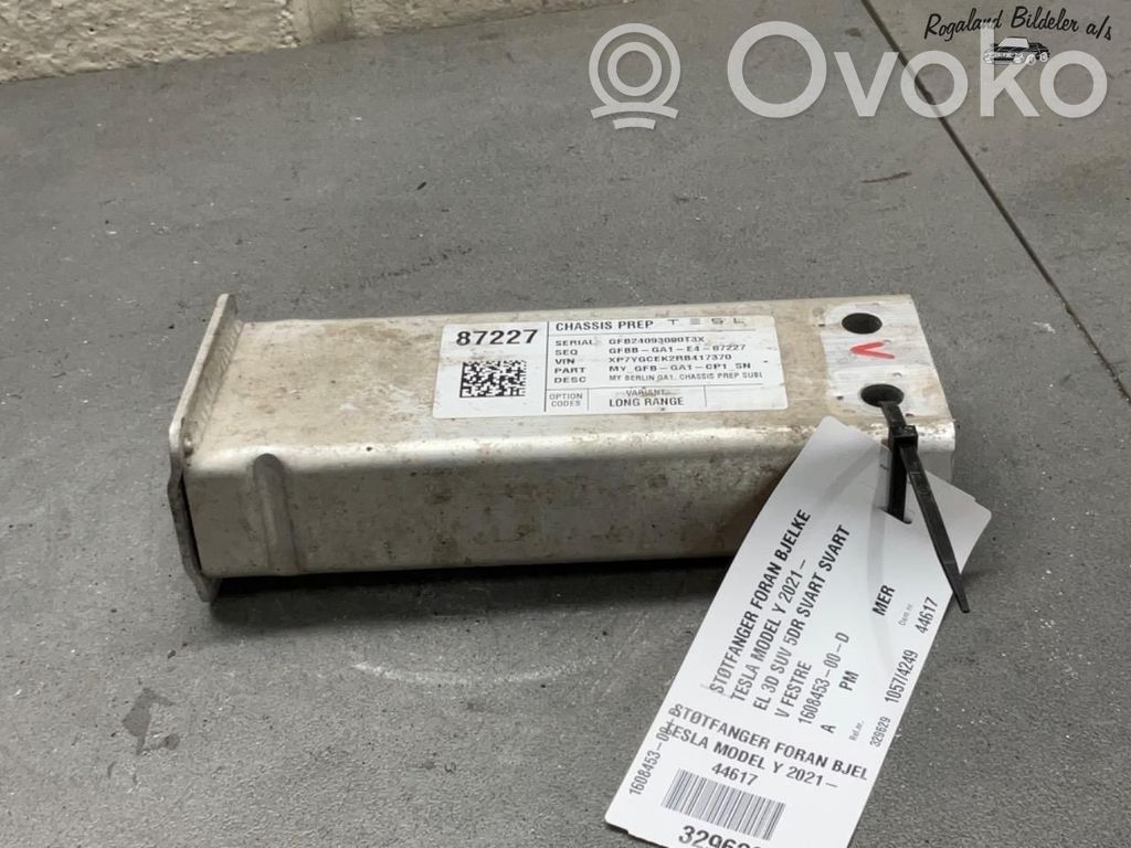 Tesla Model Y Traversa di supporto paraurti anteriore