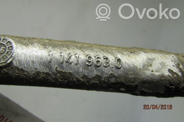 BMW 7 E38 Svira