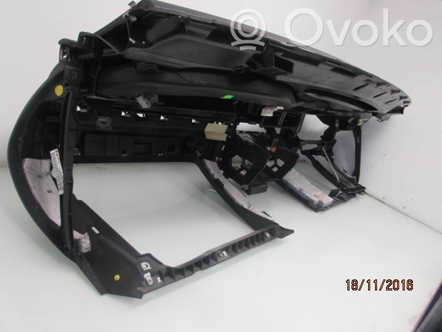 Volkswagen PASSAT B6 Dashboard 