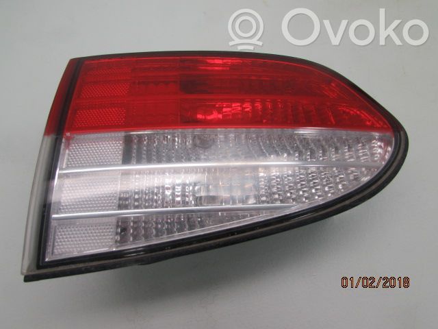 Hyundai H-1, Starex, Satellite Luci posteriori