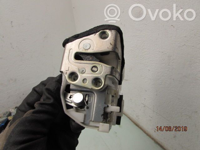 Suzuki Swift I Rear door lock