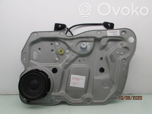 Volkswagen Touran I Front door electric window regulator 