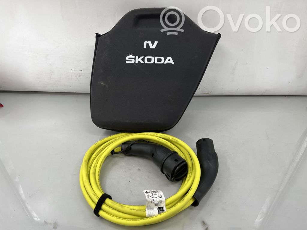 Skoda Enyaq iV Kabel do ładowania samochodu elektrycznego 