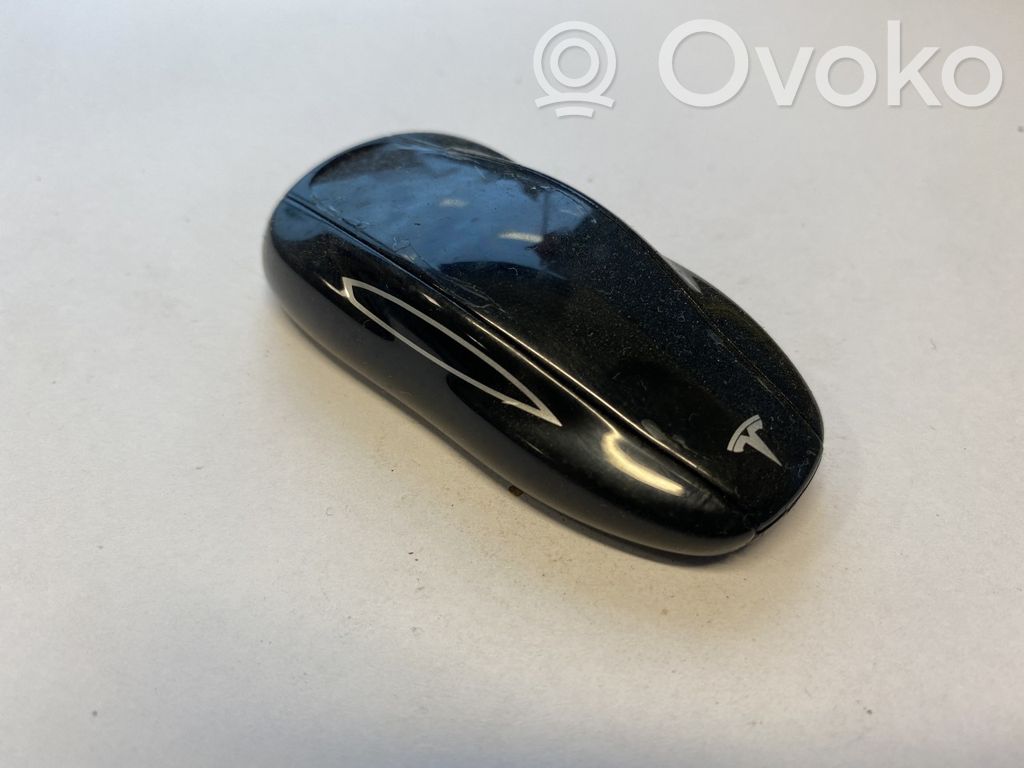 Tesla Model S Ignition key/card