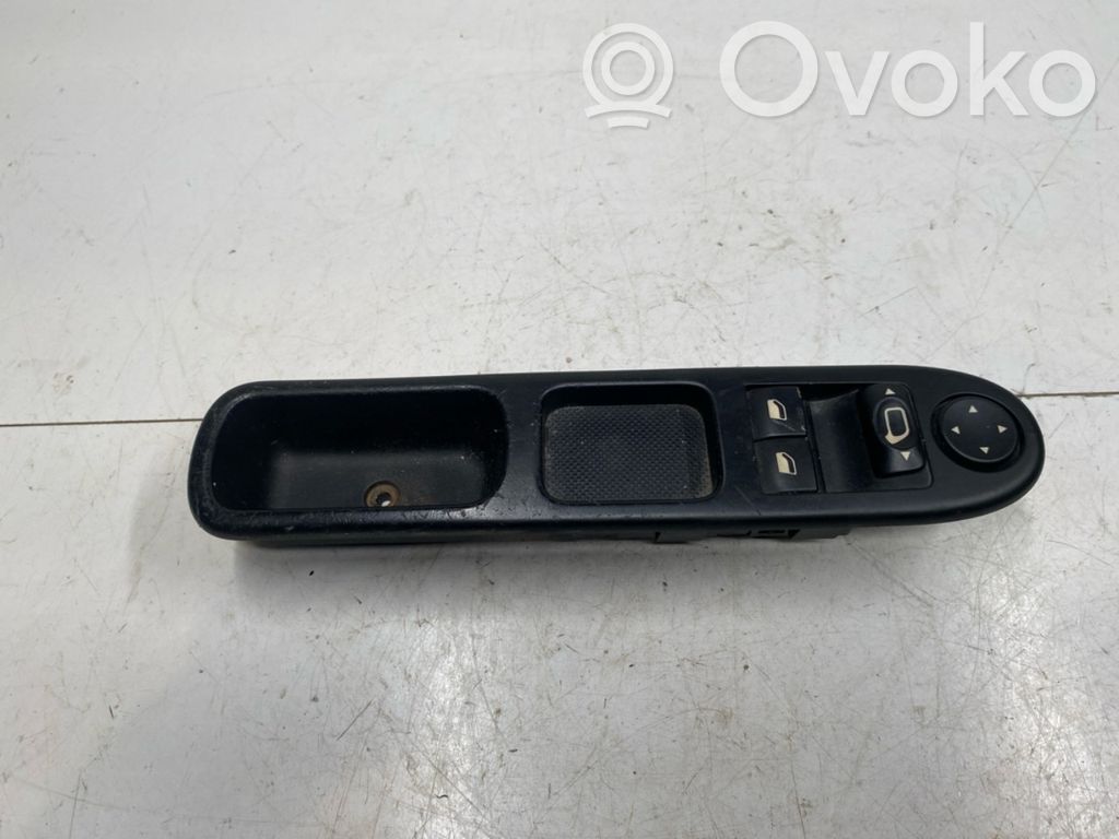 Peugeot 307 Comutator comandă geamuri electrice 