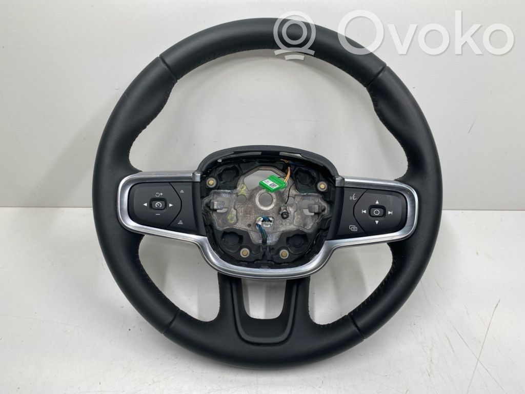 Volvo XC40 Stūre