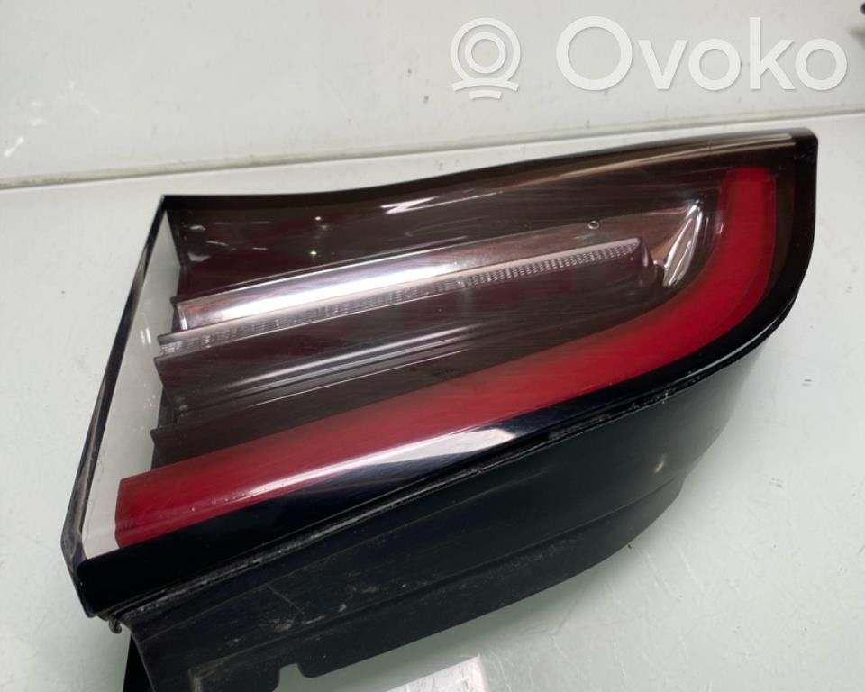 Tesla Model 3 Feux arrière / postérieurs 
