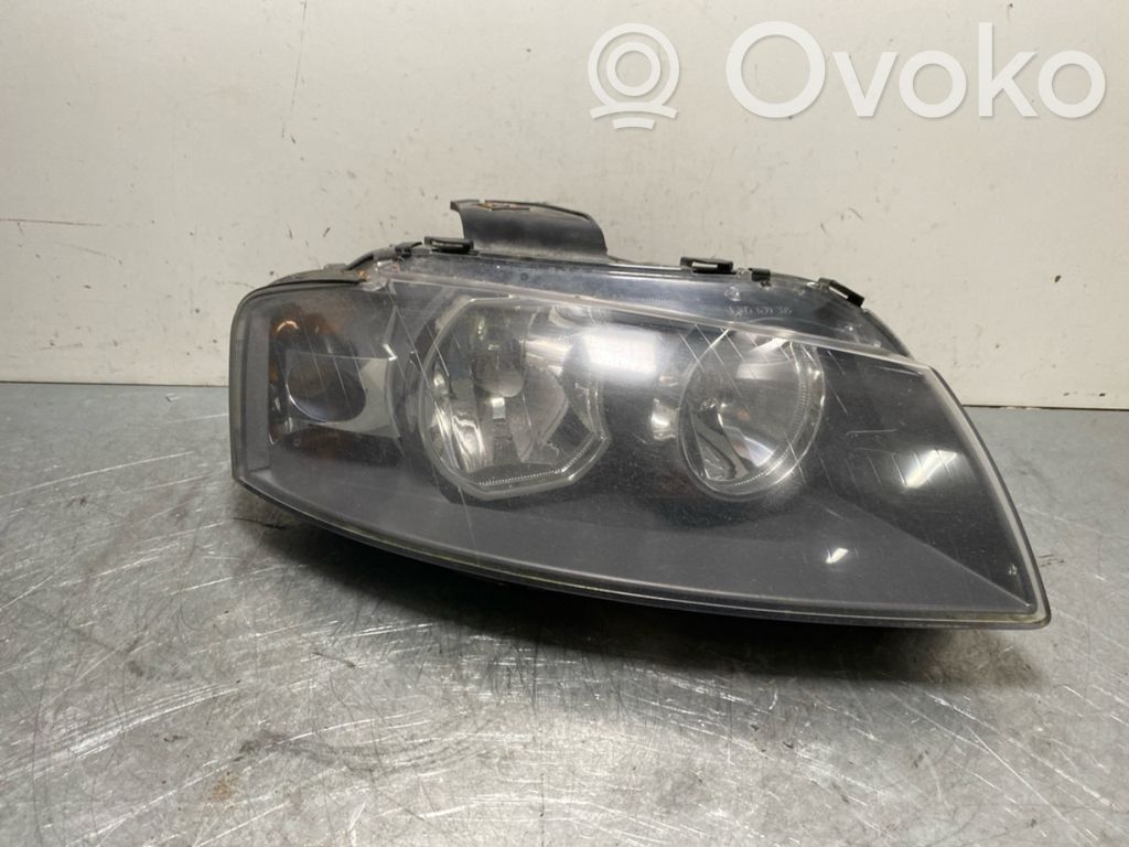 Audi A3 S3 8P Lampa przednia 