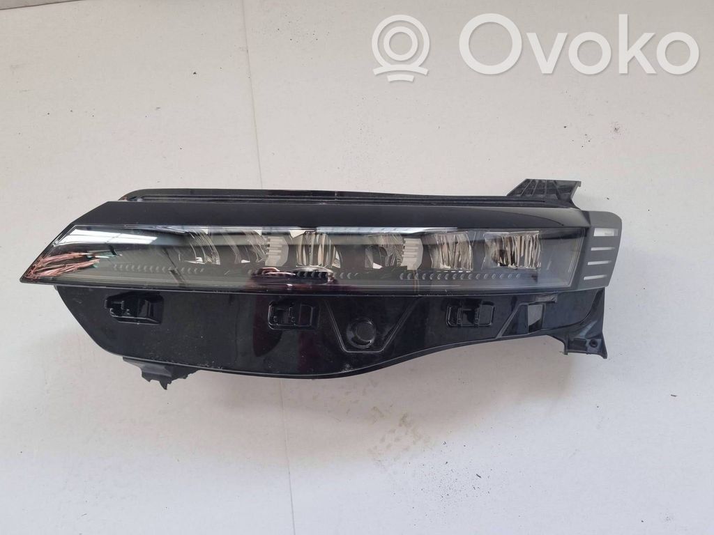 Renault Megane E-Tech Headlight/headlamp 