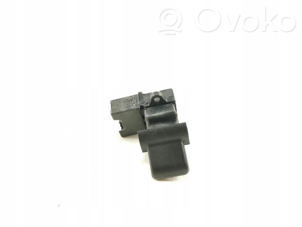 Interruptor de la ventanilla de ventilación   YUF101360PMP,YUF101360PMP