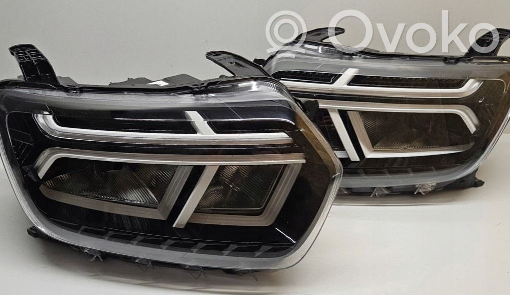 Dacia Duster II Headlight/headlamp 