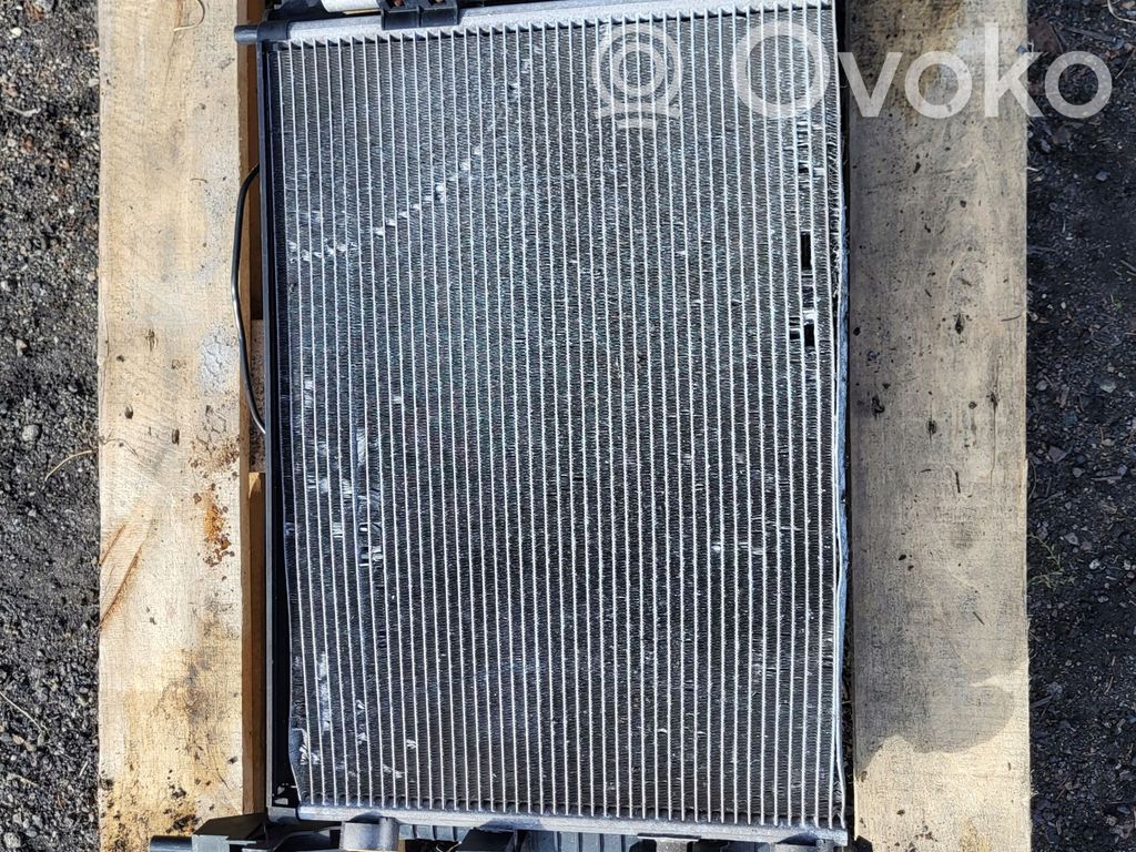 Ford Focus A/C cooling radiator (condenser) 