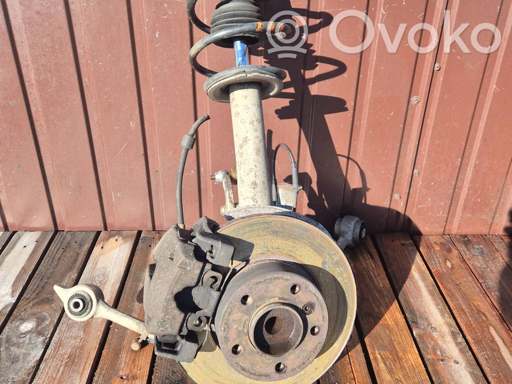 BMW 5 E39 Front wheel hub spindle knuckle 