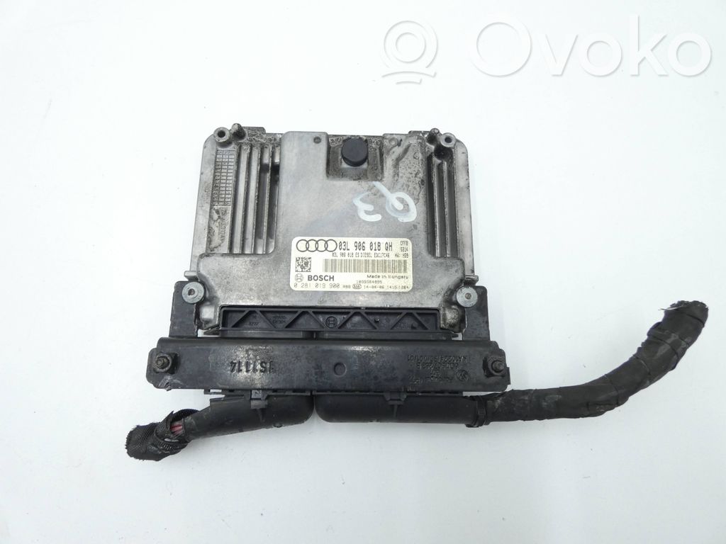 Audi Q3 8U Engine control unit/module 