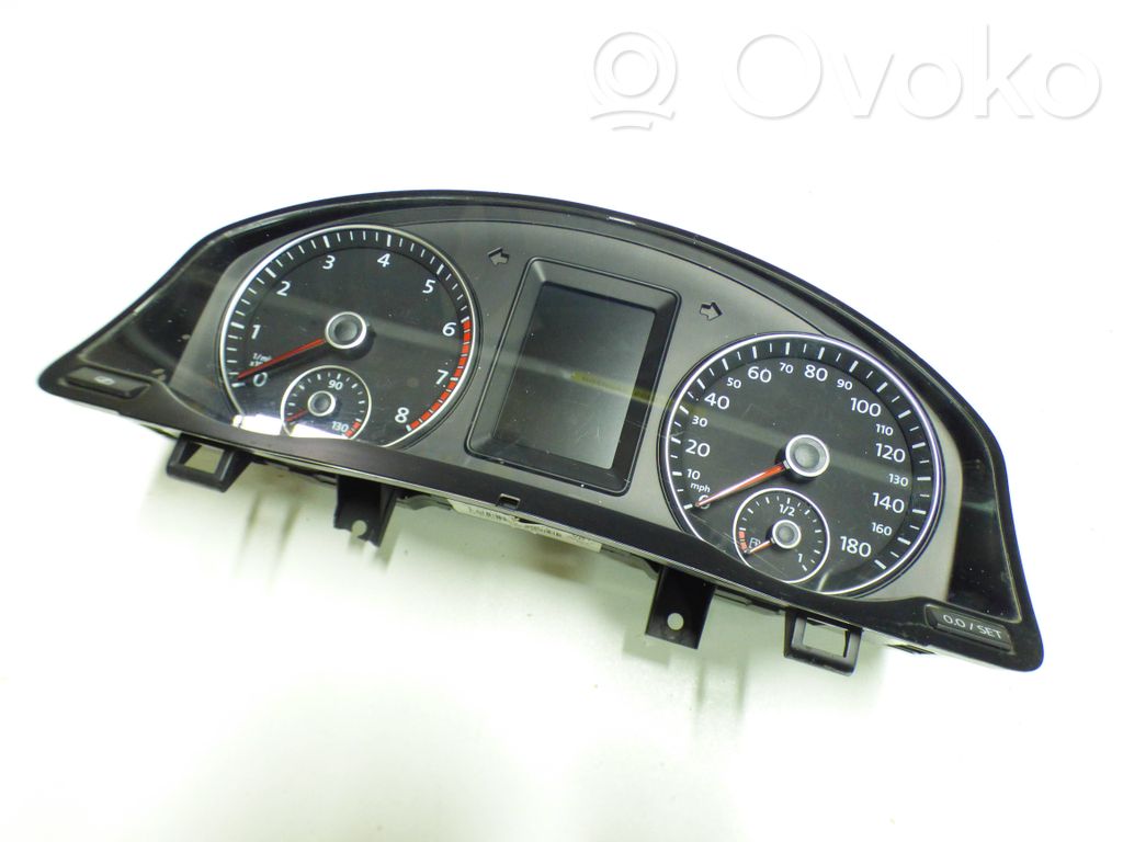 Volkswagen Scirocco Vitezometru (grup de instrumente) 