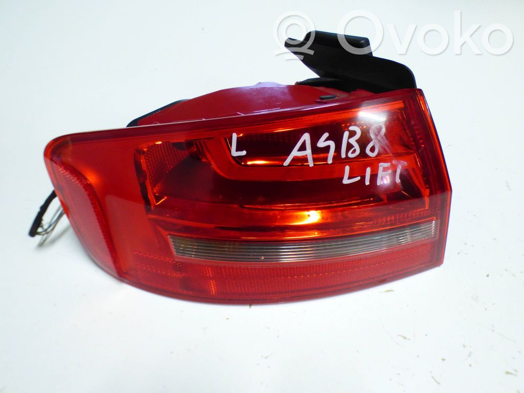 Audi A4 S4 B8 8K Lampă spate în caroserie 