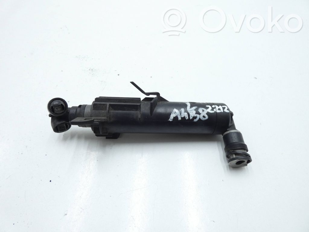 Audi A4 S4 B8 8K Dysza spryskiwacza lampy przedniej 