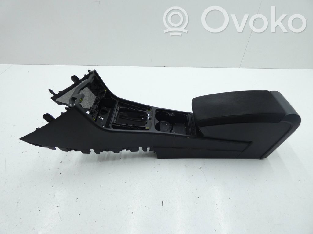 Volkswagen PASSAT B7 Tunel środkowy 