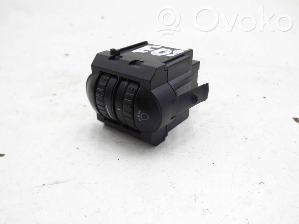 Volkswagen Eos Headlight level height control switch 