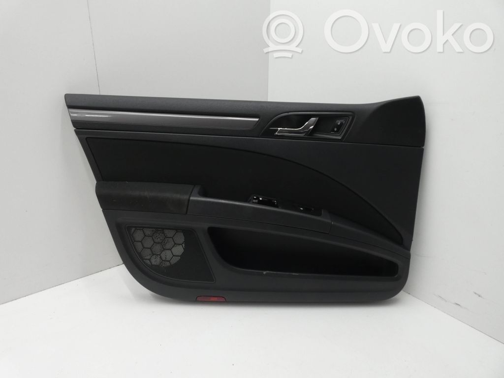 Półka tylna bagażnika   3T2867005DK