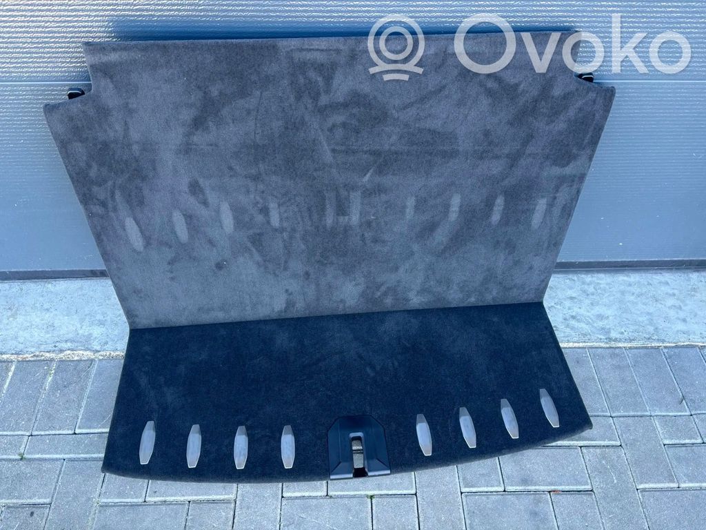 BMW XM Bagažinės grindys 