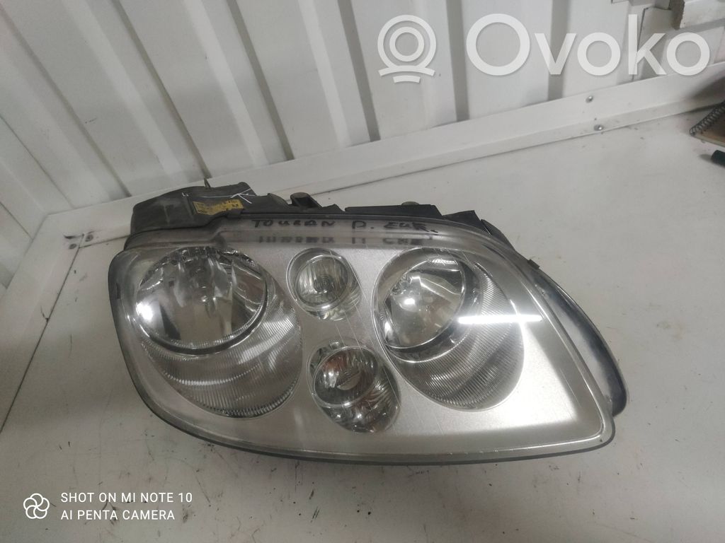 Volkswagen Touran I Lampa przednia 