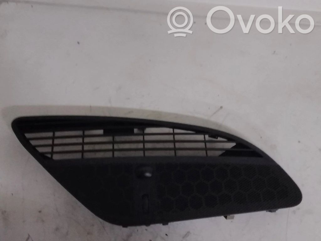 Citroen C5 Centrinės oro grotelės 