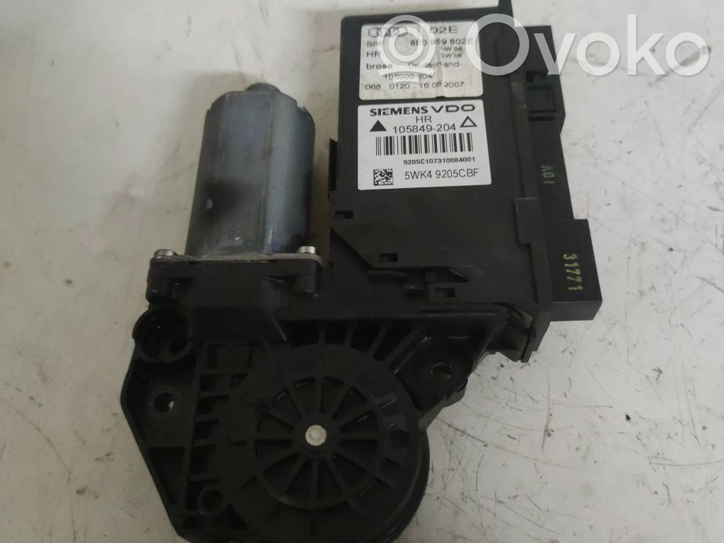 Audi A4 S4 B7 8E 8H Silniczek podnoszenia szyby drzwi tylnych 