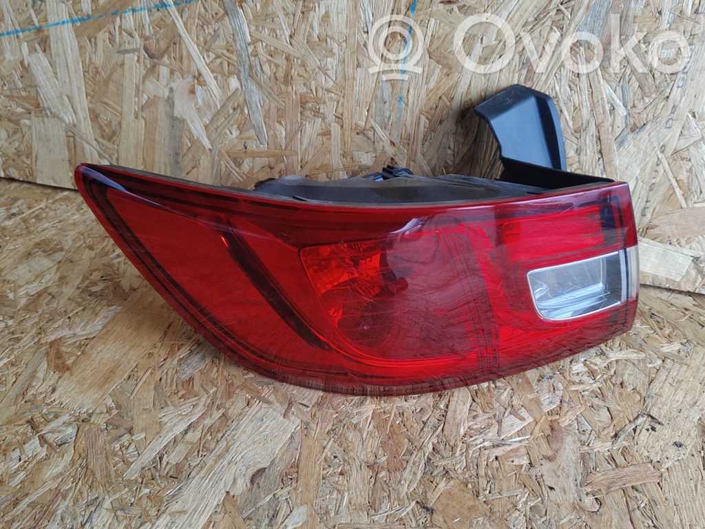 Renault Clio IV Luz trasera/de freno 