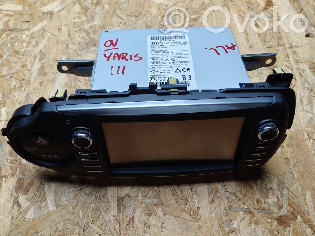 Toyota Yaris Monitor / wyświetlacz / ekran 