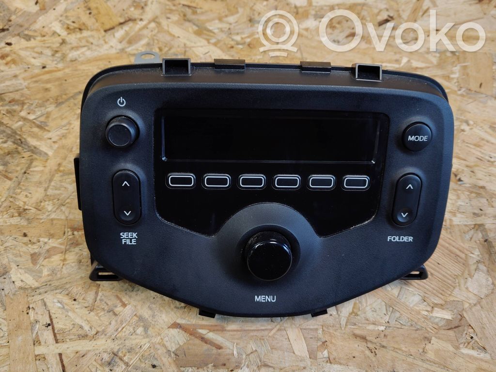 Toyota Aygo AB40 Radio/CD/DVD/GPS head unit 