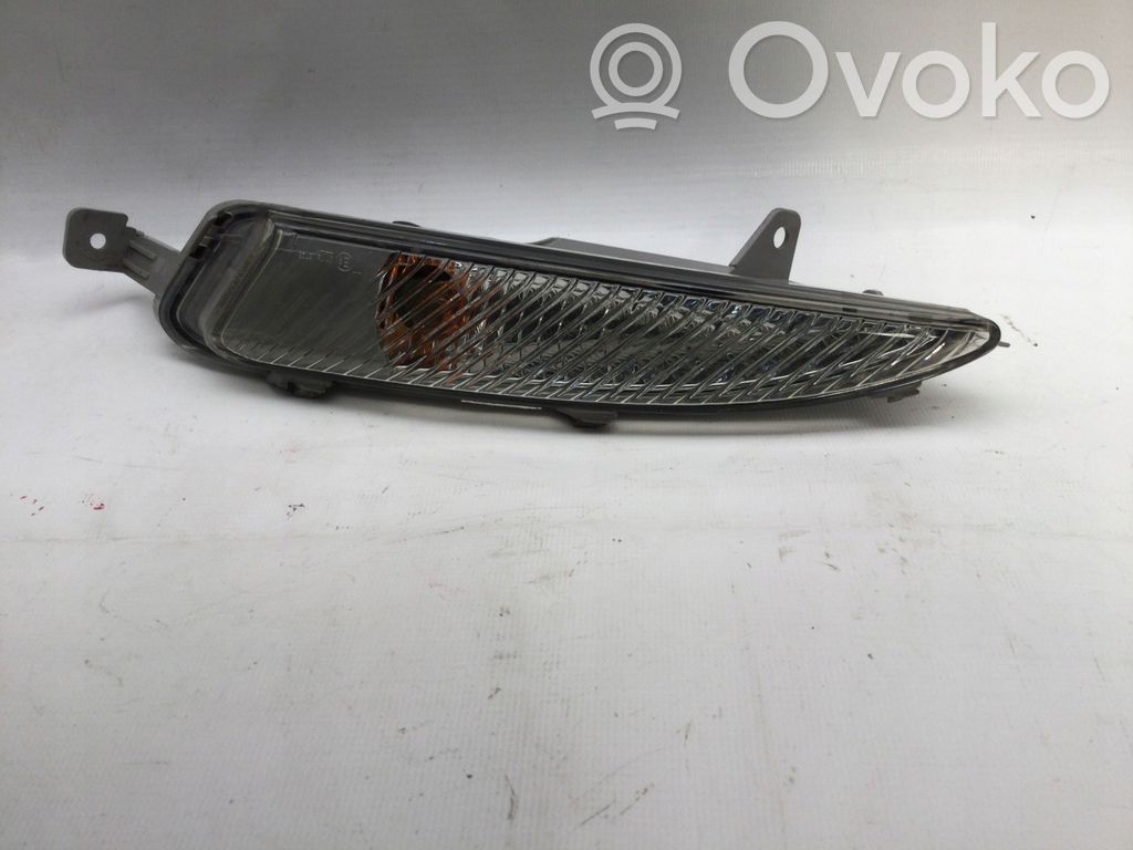 Opel Astra J Front indicator light 