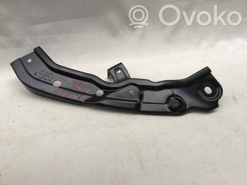 Skoda Scala Support phare frontale 