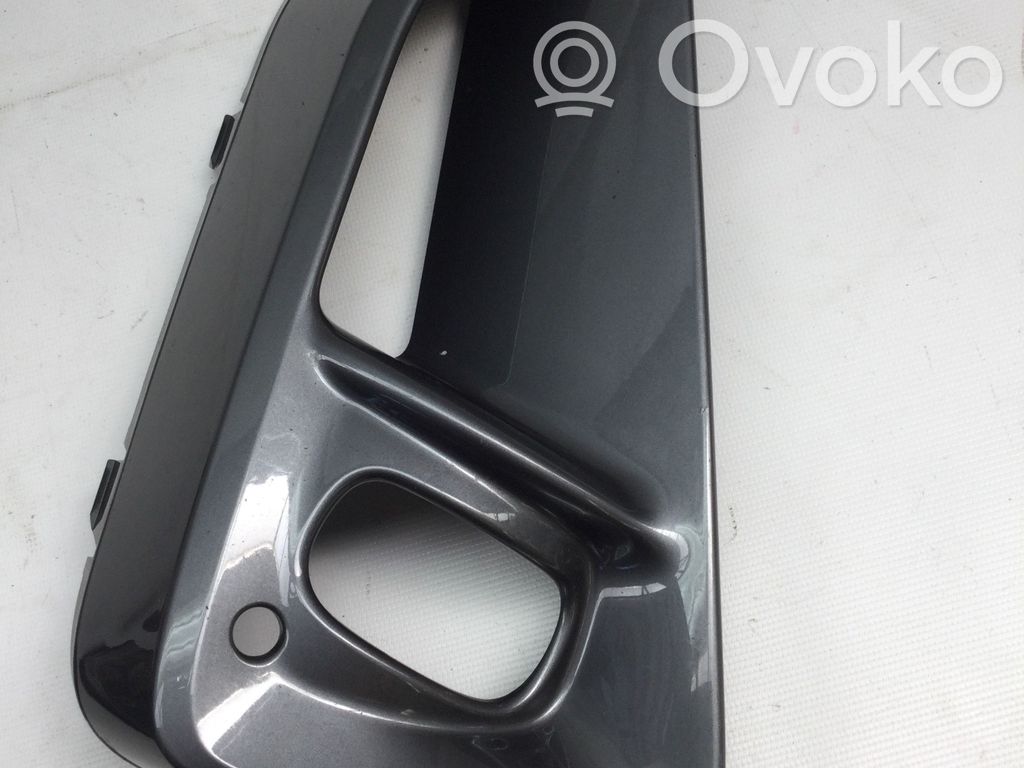 Cupra Leon Front bumper lower grill 