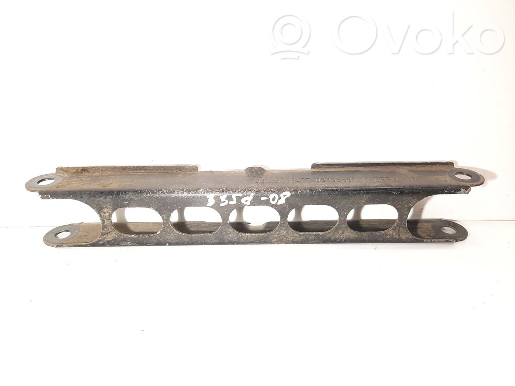 Rear control arm   03103532