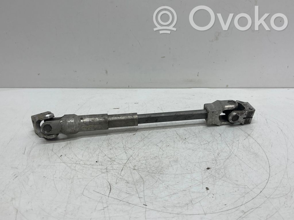 Steering column universal joint   6769157