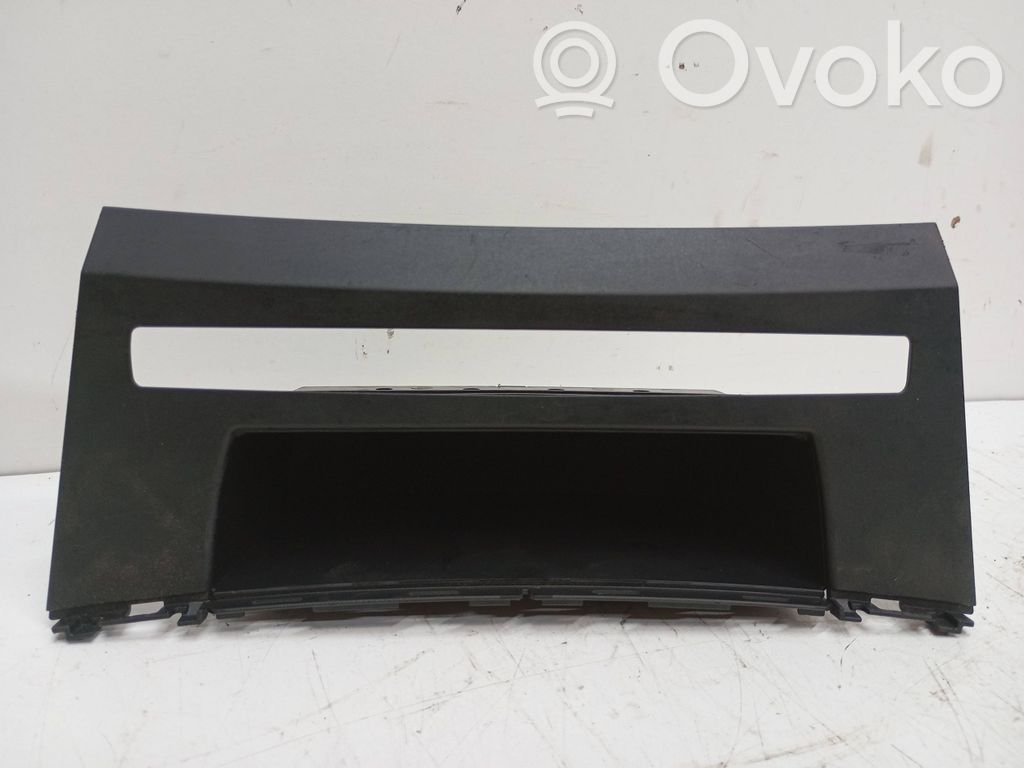 Glove box   7063146,P11165,270104